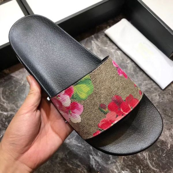 sales big size genuine leather fashion women men slippers luxurys ladies designers sandals branded slide slippers no box, Black
sales big size genuine leather fashion women men slippers luxurys ladies designers sandals branded slide slippers no box, Black