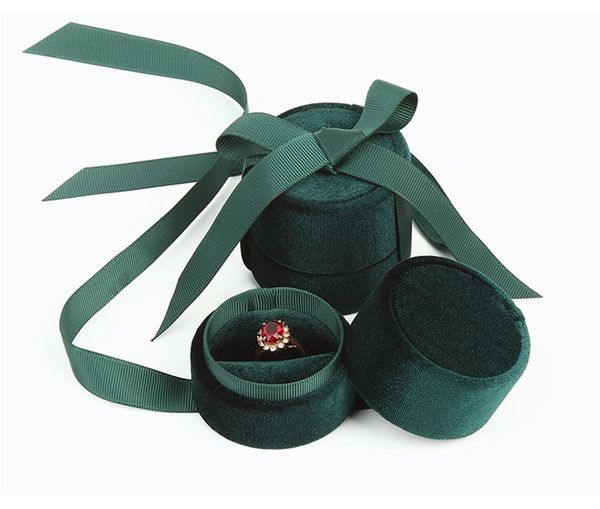 corduroy cylinder jewel case rings necklace pendants storage boxes silk ribbon exhibition gift packing casket exquisite women new 7kk n2
corduroy cylinder jewel case rings necklace pendants storage boxes silk ribbon exhibition gift packing casket exquisite women new 7kk n2