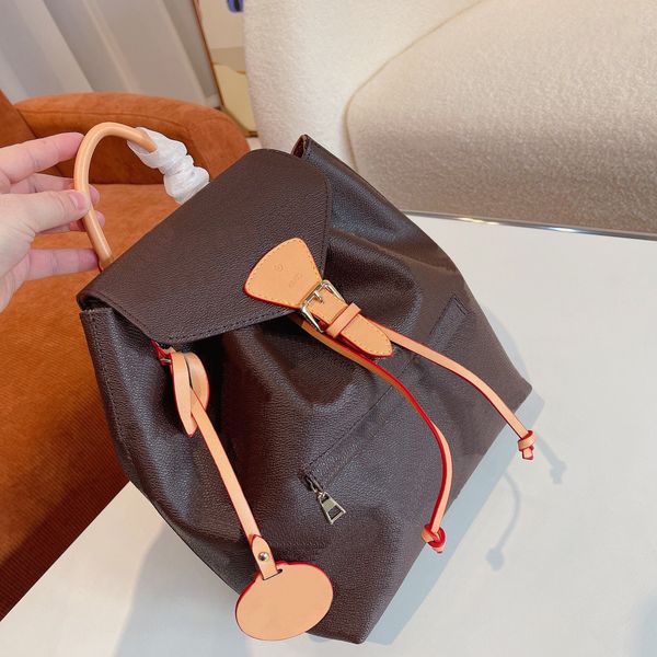 men backpack women schoolbag letter printed designer bag large capacity travel bag backpacks
men backpack women schoolbag letter printed designer bag large capacity travel bag backpacks
