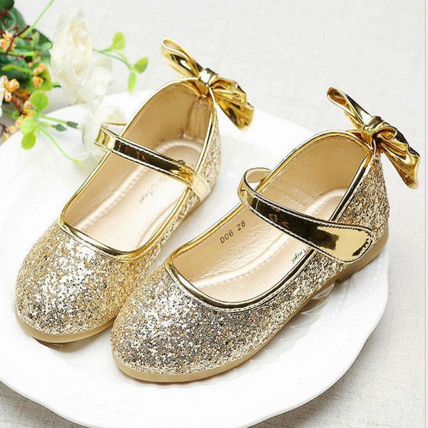 flat shoes 2021 kids children glitter princess student soft dance girls sandals dress party leather gold1, Black;grey
flat shoes 2021 kids children glitter princess student soft dance girls sandals dress party leather gold1, Black;grey