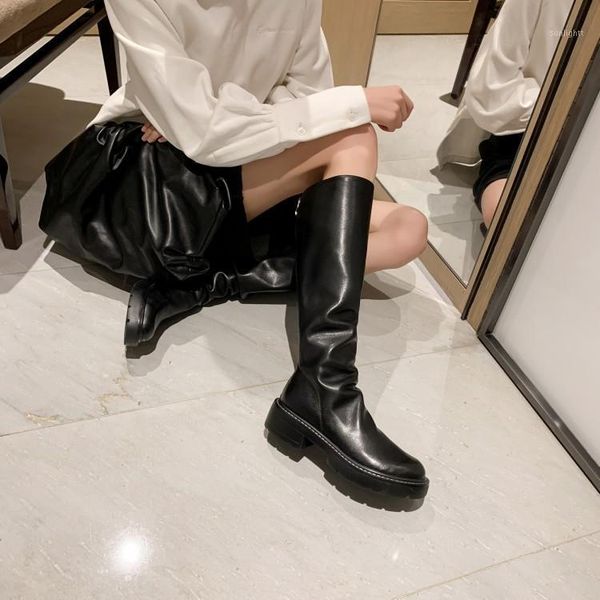 boots mljuese 2021women knee-high leather winter short plush black color zippers round toe high heels female boots1
boots mljuese 2021women knee-high leather winter short plush black color zippers round toe high heels female boots1