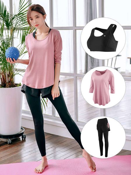 yoga suit women's spring autumn gymnasium running sportswear net red quick drying fitness clothes loose and thin three piece set, Gray
yoga suit women's spring autumn gymnasium running sportswear net red quick drying fitness clothes loose and thin three piece set, Gray