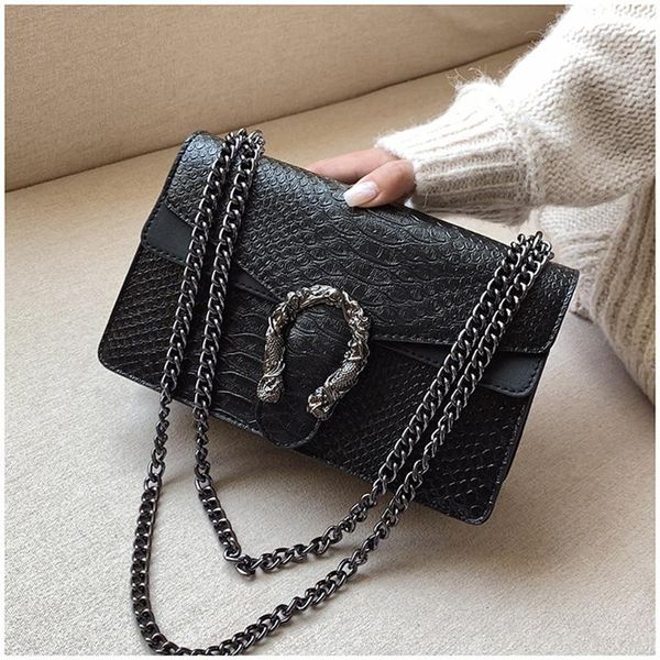 new 2020 fashion shoulder bag chains messenger bag casual snakeskin bacchus embossed chain small square women black
new 2020 fashion shoulder bag chains messenger bag casual snakeskin bacchus embossed chain small square women black