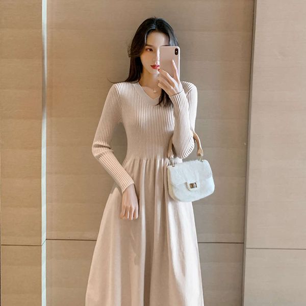 new long over the knee fairy sweater skirt with bottom knitted dress for women in autumn and winter, Black;gray
new long over the knee fairy sweater skirt with bottom knitted dress for women in autumn and winter, Black;gray