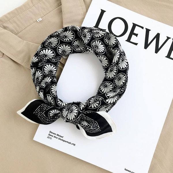 Hot Sale 2021 New Women Hijab Winter 100% Silk Scarf Small Square Scarves Women's Neck Bandana Poncho Foulard Femme, Blue;gray
Hot Sale 2021 New Women Hijab Winter 100% Silk Scarf Small Square Scarves Women's Neck Bandana Poncho Foulard Femme, Blue;gray