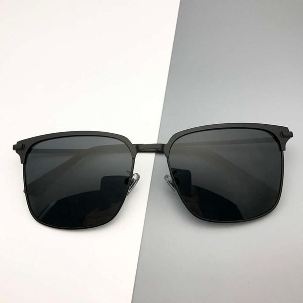 trendsetter, tiktok, all match, sunglasses, the half frame, metal frame, polarized sunglasses, men and women drive super light, White;black
trendsetter, tiktok, all match, sunglasses, the half frame, metal frame, polarized sunglasses, men and women drive super light, White;black