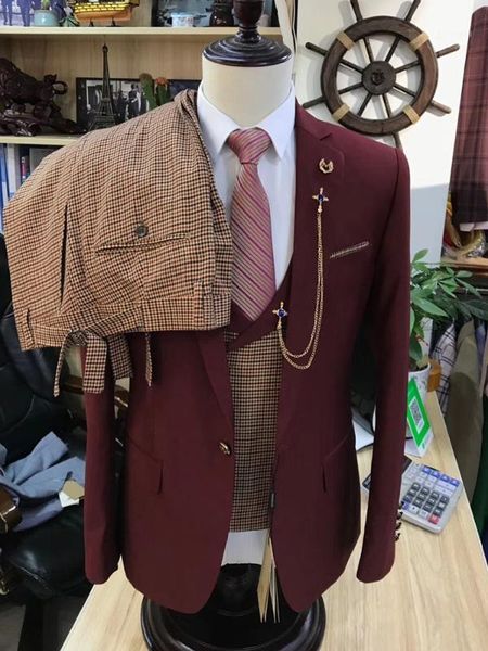 custom made new 2020 men suits suit for wedding tuxedo groom groomsman set singer performing stage dress with pant jacket1, White;black
custom made new 2020 men suits suit for wedding tuxedo groom groomsman set singer performing stage dress with pant jacket1, White;black