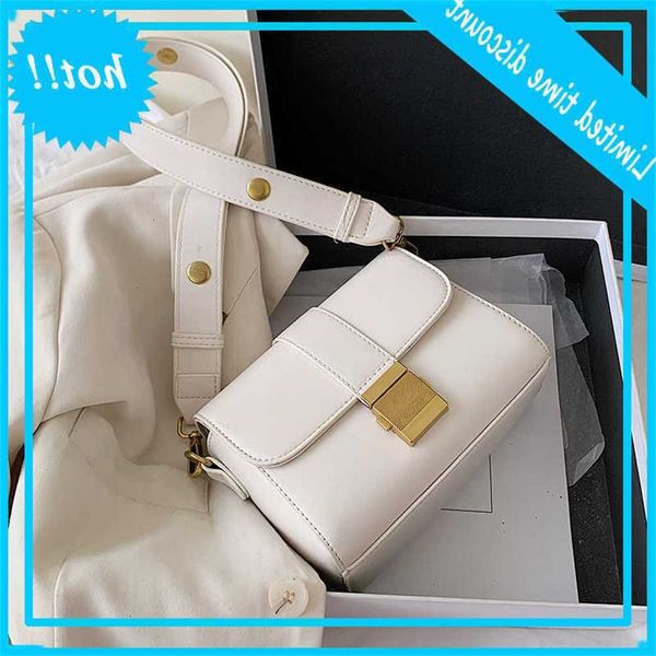 wide belt pu leather crossbody bags for women 2021 simple effects colour shoulder handbags women's travel cross body bag
wide belt pu leather crossbody bags for women 2021 simple effects colour shoulder handbags women's travel cross body bag