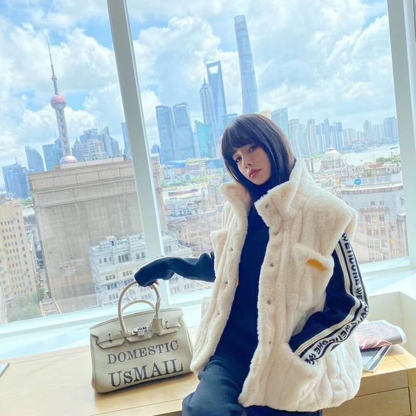 hairy 2021 new creamy male and female vest autumn luxury designer woman skin clothes tx3f 9if7, Black;white
hairy 2021 new creamy male and female vest autumn luxury designer woman skin clothes tx3f 9if7, Black;white