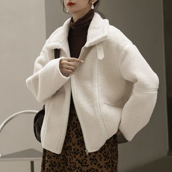 2021 new winter women thick warm coat female faux leather jacket sheepskin fur turndown collar chic outwear zlzy, Black
2021 new winter women thick warm coat female faux leather jacket sheepskin fur turndown collar chic outwear zlzy, Black