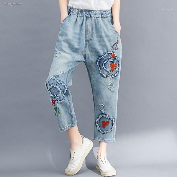 3xl plus size patchwork flower embroidery capris jeans woman 2020 summer elastic waist retro nine denim jean pants female1, Blue
3xl plus size patchwork flower embroidery capris jeans woman 2020 summer elastic waist retro nine denim jean pants female1, Blue