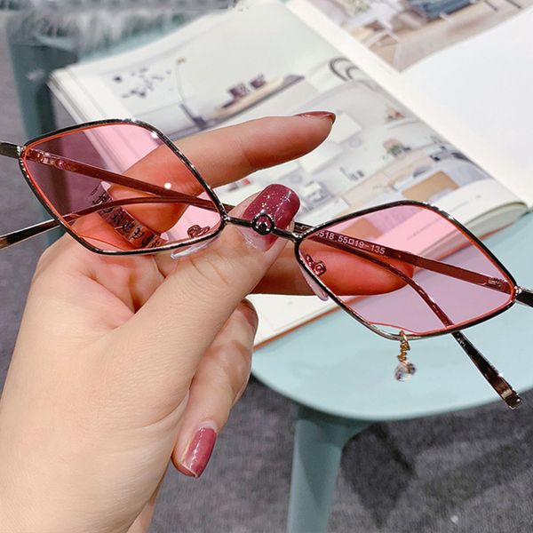 2022 sunglasses women metal rhombus sun glasses irregular vintage men small frame goggle uv400 ladies oculos gafas de sol, White;black
2022 sunglasses women metal rhombus sun glasses irregular vintage men small frame goggle uv400 ladies oculos gafas de sol, White;black