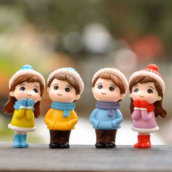micro landscape figure ornaments couple doll snowman valentine's day gift toy model trinket
micro landscape figure ornaments couple doll snowman valentine's day gift toy model trinket
