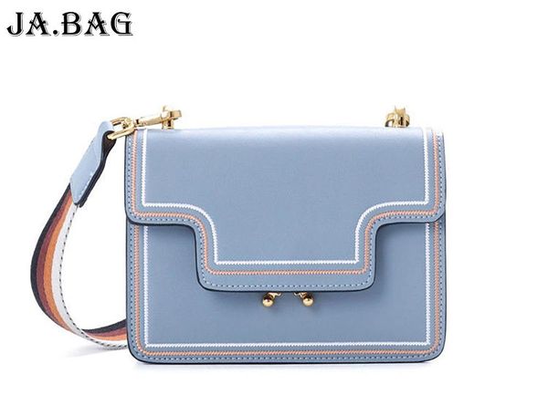 2020 purse and women shoulder bag,luxury handbags women bags designer,ladies messenger bags,leather crossbody bag for woemn
2020 purse and women shoulder bag,luxury handbags women bags designer,ladies messenger bags,leather crossbody bag for woemn