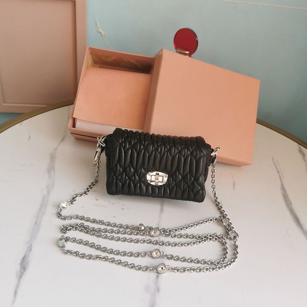 the most popular mini card bag 5tt124 imported lamb skin inside the skin detachable long shoulder strap imitation crystal metal chain bags
the most popular mini card bag 5tt124 imported lamb skin inside the skin detachable long shoulder strap imitation crystal metal chain bags