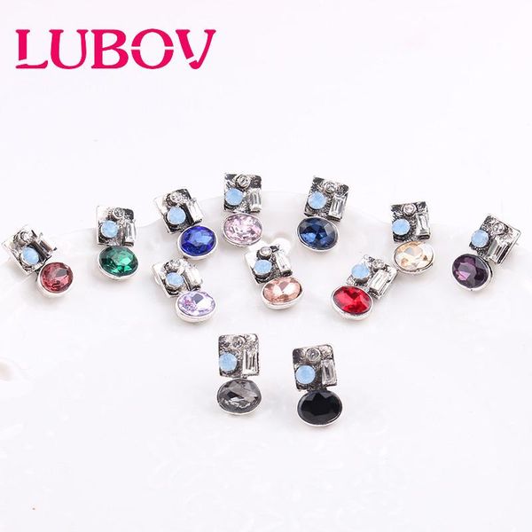lubov colorful crystal opal stone inlaid antique metal piercing stud earrings vintage stament women party jewelry 2021 new, Golden;silver
lubov colorful crystal opal stone inlaid antique metal piercing stud earrings vintage stament women party jewelry 2021 new, Golden;silver