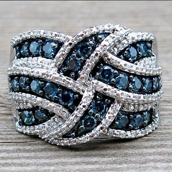 cluster rings fashion jewelry blue staggered water pattern zirconia women's ring party wedding engagement accessories, Golden;silver
cluster rings fashion jewelry blue staggered water pattern zirconia women's ring party wedding engagement accessories, Golden;silver