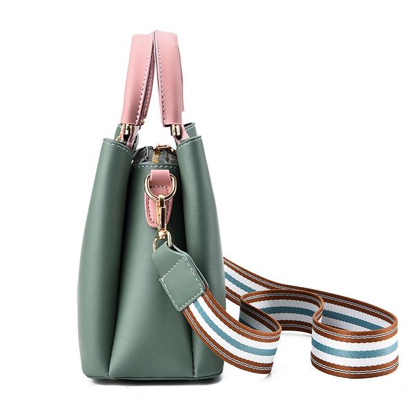 2020 new bucket bag portable bucket bag crossbody bucket bag contrast color european and american tide
2020 new bucket bag portable bucket bag crossbody bucket bag contrast color european and american tide