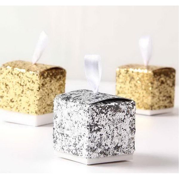 wholesale 50 pcs 5*5*5cm new gold glitter candy box wedding party favors and gifts favor box for guest
wholesale 50 pcs 5*5*5cm new gold glitter candy box wedding party favors and gifts favor box for guest