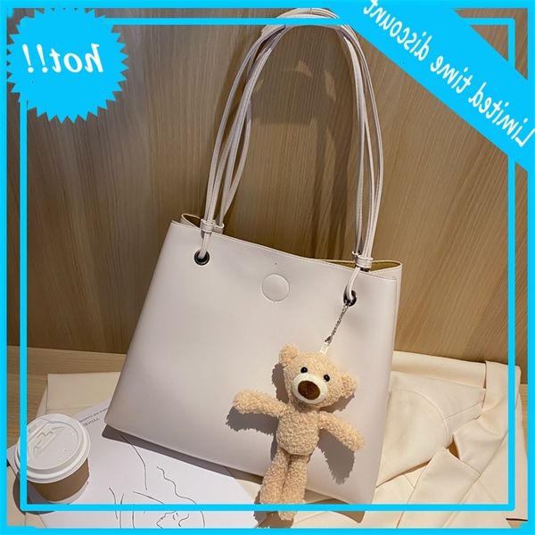women elegant quality pu leather crossbody cups wild style bear hanger decoration shoulder bag pure colour luxury handbags sack
women elegant quality pu leather crossbody cups wild style bear hanger decoration shoulder bag pure colour luxury handbags sack