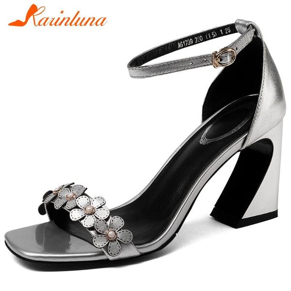 karin ladies high heels date sandals sweet flower women sandals fashion metallic patent leather women shoes, Black
karin ladies high heels date sandals sweet flower women sandals fashion metallic patent leather women shoes, Black