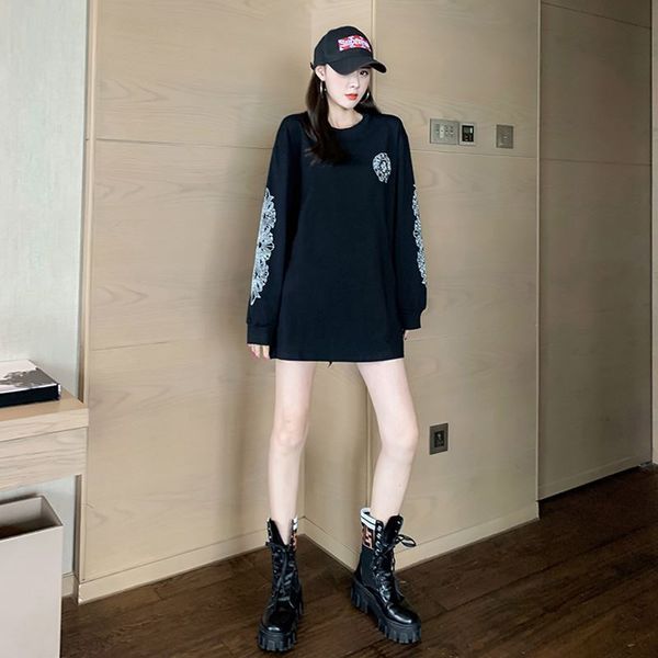 autumn and winter new high temperature crosin plush thickened loose ladyk fashion plush thickened trend sweater 1, Black
autumn and winter new high temperature crosin plush thickened loose ladyk fashion plush thickened trend sweater 1, Black