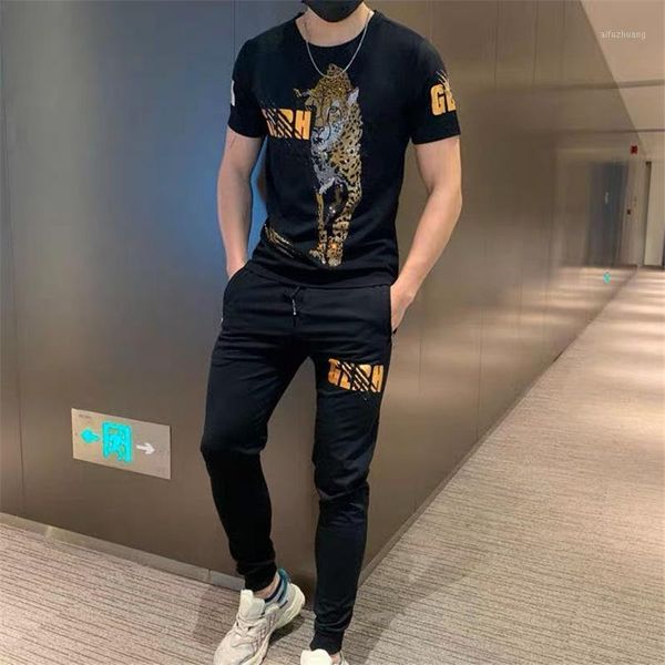 new men's fashion print tracksuit short sleeve suit summer fashion drill men's half sleeve two piece set1, Gray
new men's fashion print tracksuit short sleeve suit summer fashion drill men's half sleeve two piece set1, Gray