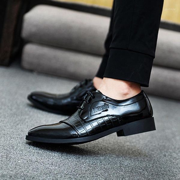 male leather shoes breathable pointed toe men dress shoes lace-up waterproofing patchwork business leather black1, Black
male leather shoes breathable pointed toe men dress shoes lace-up waterproofing patchwork business leather black1, Black