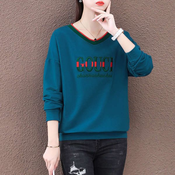 net red sweater new trend large size short 2020 spring and autumn thin foreign style v-neck pullover women's wear, Black
net red sweater new trend large size short 2020 spring and autumn thin foreign style v-neck pullover women's wear, Black
