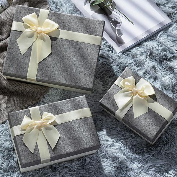 gift wrap birthday box perfume set bow tie high grade gray rectangular box. cosmetic packaging candy
gift wrap birthday box perfume set bow tie high grade gray rectangular box. cosmetic packaging candy