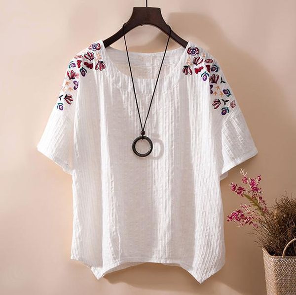2021 new plus size white blouse women summer vintage embroidery floral casual comfortable cotton linen blusas h26a
2021 new plus size white blouse women summer vintage embroidery floral casual comfortable cotton linen blusas h26a