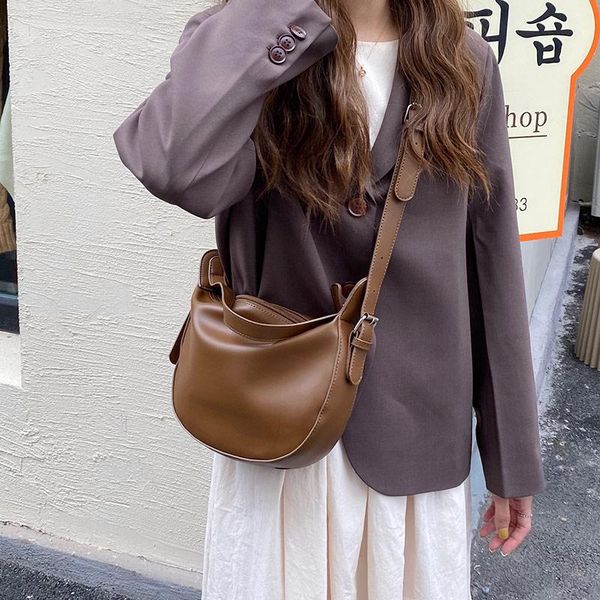 hobos bags for women retro crossbody shoulder bags female chic designer handbag and purse trend fashion new 2021
hobos bags for women retro crossbody shoulder bags female chic designer handbag and purse trend fashion new 2021