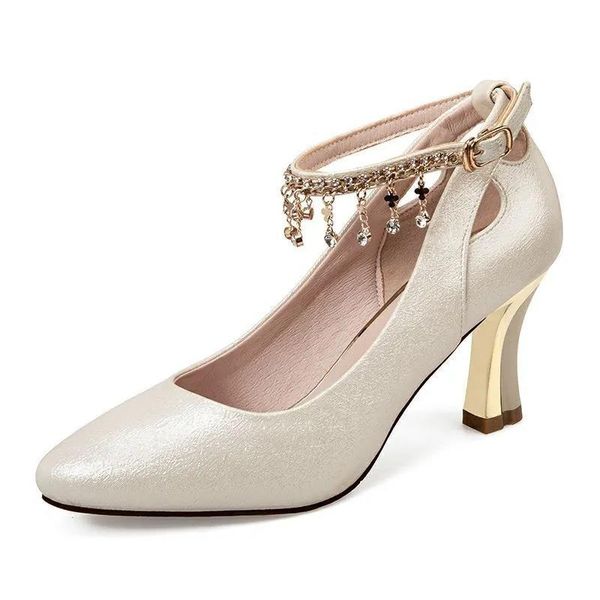 dress shoes women classic golden party night club heel female fashion beautiful wedding e9607, Black
dress shoes women classic golden party night club heel female fashion beautiful wedding e9607, Black