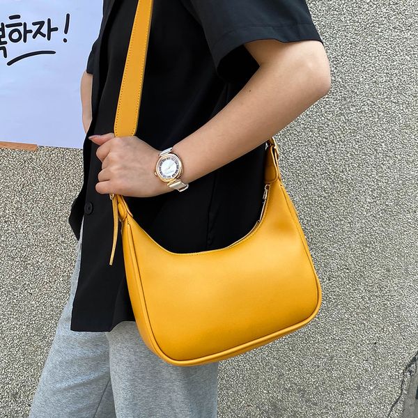 retro shoulder bag for women trendy vintage pu leather handbag female small subaxillary bags casual retro mini shoulder bag c0125
retro shoulder bag for women trendy vintage pu leather handbag female small subaxillary bags casual retro mini shoulder bag c0125