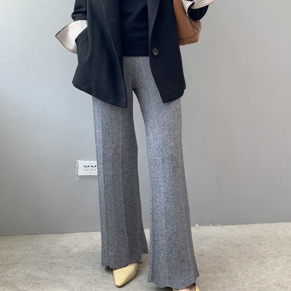 2021 new winter knitted long high waist warm wide leg pants female trousers women clothes 48uy, Black;white
2021 new winter knitted long high waist warm wide leg pants female trousers women clothes 48uy, Black;white