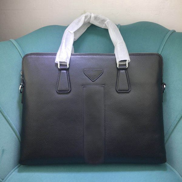 briefcase, classic men's bag, original cowhide messenger bag, business version, handy single-shoulder switch, convenient lar
briefcase, classic men's bag, original cowhide messenger bag, business version, handy single-shoulder switch, convenient lar