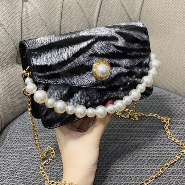 2020 korean version of the new korean version of high-quality brand designer one-shoulder fashion all-match chain messenger bag
2020 korean version of the new korean version of high-quality brand designer one-shoulder fashion all-match chain messenger bag