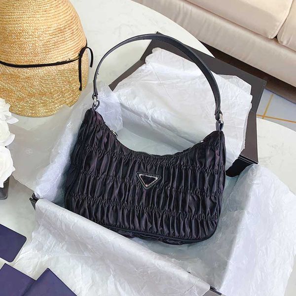 female bag designer handbag fashion all-match underarm bag shoulder messenger bag handbag men and women backpack quality
female bag designer handbag fashion all-match underarm bag shoulder messenger bag handbag men and women backpack quality