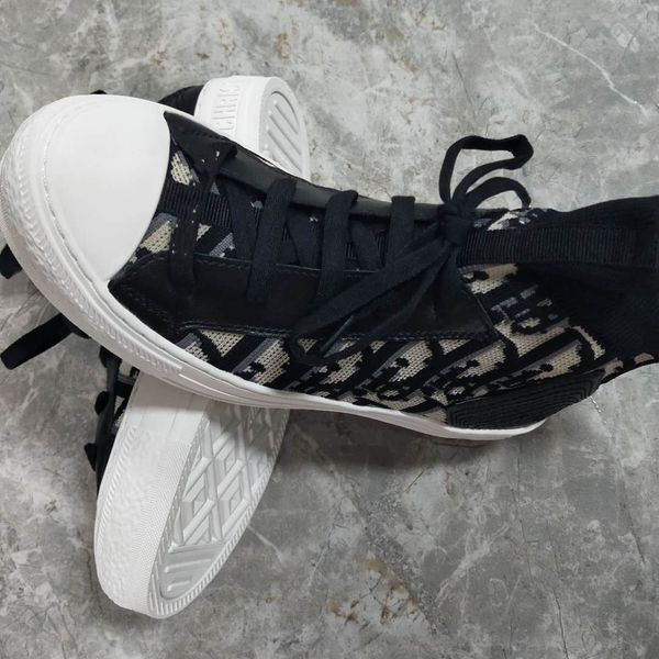 colour fashion 2020 women's low-casual shoes lates p 23 cloudbust thunder lace-up sneakers luxury high-women's shoes, Black;red
colour fashion 2020 women's low-casual shoes lates p 23 cloudbust thunder lace-up sneakers luxury high-women's shoes, Black;red