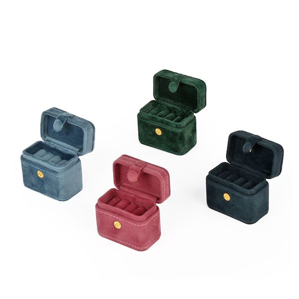 wholesale mini button jewelry box fashion pu/velvet ring box pair ring earrings pendant bracelet storage box 6.5x3.8x5cm, Black;white
wholesale mini button jewelry box fashion pu/velvet ring box pair ring earrings pendant bracelet storage box 6.5x3.8x5cm, Black;white