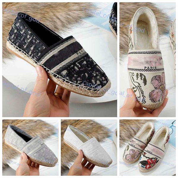 new arrivals new colors fisherman shoes luxe loafers series embroidered flower letters loafers and velvet winter leisure sports shoes 35-40, Black;red
new arrivals new colors fisherman shoes luxe loafers series embroidered flower letters loafers and velvet winter leisure sports shoes 35-40, Black;red