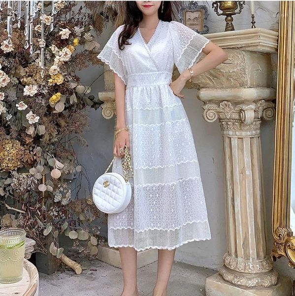 2020 summer lace beading flare sleeve midi dress elegant women solid color hollow out dress v neck long dresse1, Black;gray
2020 summer lace beading flare sleeve midi dress elegant women solid color hollow out dress v neck long dresse1, Black;gray