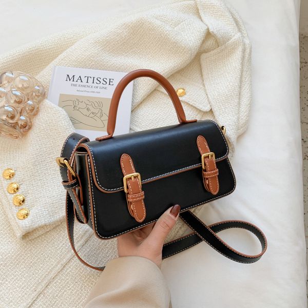 small s are popular this year. women's 2022 new type of portable single shoulder high sense cambridge winter messenger bag
small s are popular this year. women's 2022 new type of portable single shoulder high sense cambridge winter messenger bag