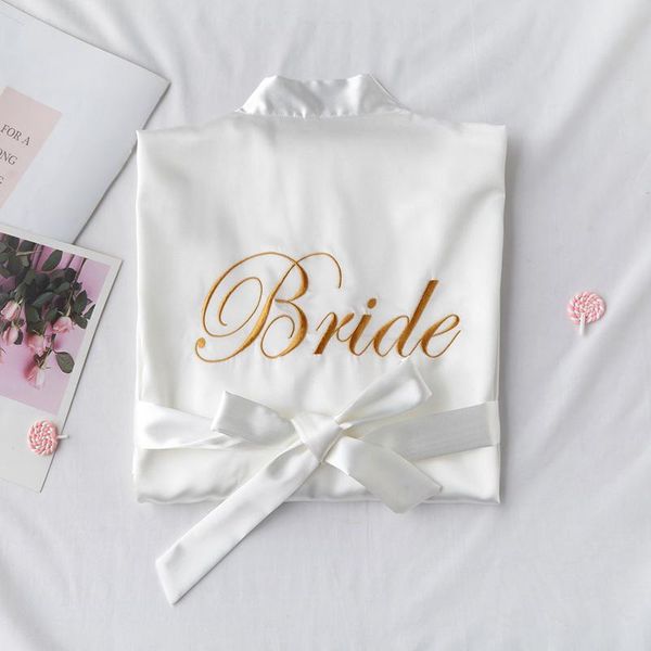 embroidery letter bride bridesmaid wedding robe satin kimono gown gown sleepwear casual lady half sleeve intimate lingerie, Black;red
embroidery letter bride bridesmaid wedding robe satin kimono gown gown sleepwear casual lady half sleeve intimate lingerie, Black;red