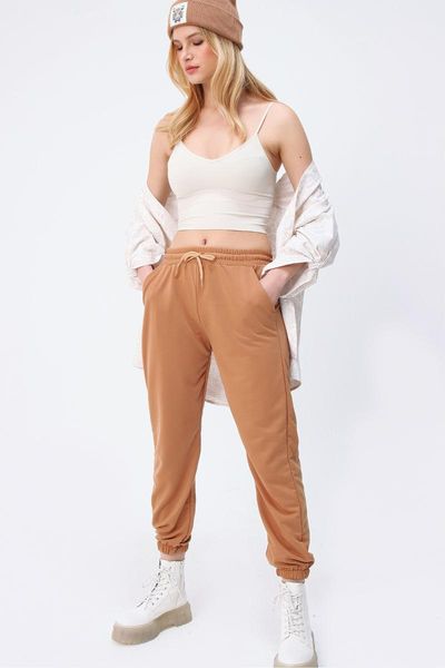 running pants trend alacati style women biscuit pettitoes fitted sweatpants alc-x5448, Black;blue
running pants trend alacati style women biscuit pettitoes fitted sweatpants alc-x5448, Black;blue