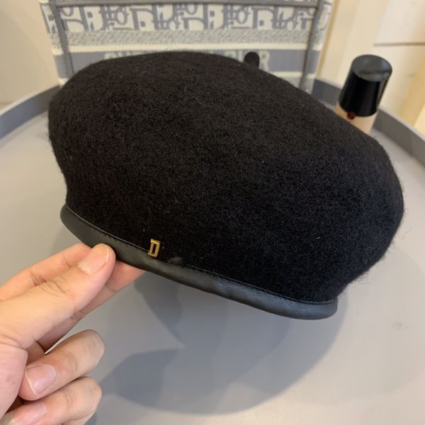 black d designer cap fedora hats fashion luxury designer hats women adjustable beanie hat berets thick wool ladies hat
black d designer cap fedora hats fashion luxury designer hats women adjustable beanie hat berets thick wool ladies hat
