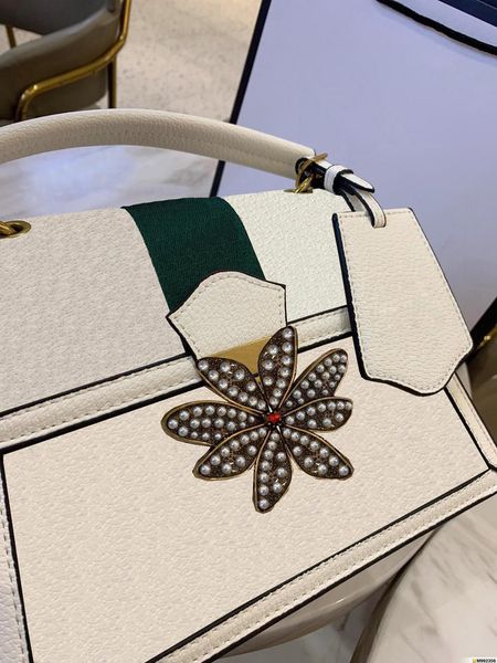 fashion designer luxury women bags shoulder bags crossbody bag high-quality genuine leather casual wild shopping two colors
fashion designer luxury women bags shoulder bags crossbody bag high-quality genuine leather casual wild shopping two colors