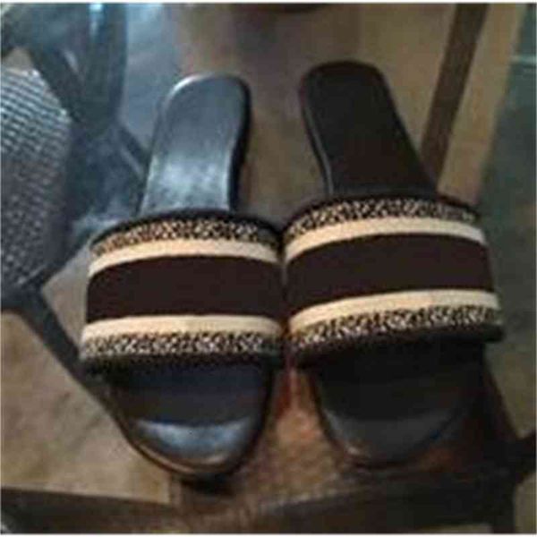 slippers luxury designer blue white stripes sandals denim flat slipprs brand shoes ladies summer outdoor beach causal flip flops d00i, Black
slippers luxury designer blue white stripes sandals denim flat slipprs brand shoes ladies summer outdoor beach causal flip flops d00i, Black