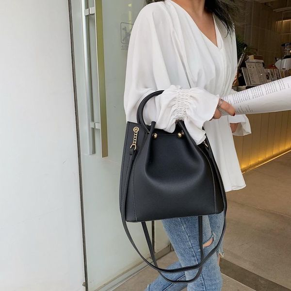 fashion women handbag pu leather women shoulder bags designer bags ladies casual sac a main crossbody
fashion women handbag pu leather women shoulder bags designer bags ladies casual sac a main crossbody
