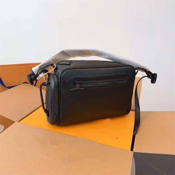 the new 2021 men laser camera messenger vintage bag one women genuine leather purses handbags handbag shoulder bags oblique cross
the new 2021 men laser camera messenger vintage bag one women genuine leather purses handbags handbag shoulder bags oblique cross